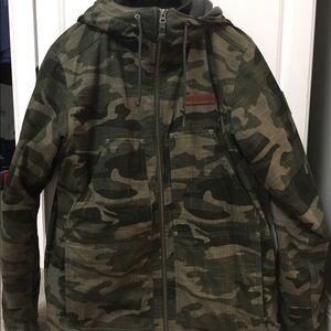 Men’s Columbia coat camo
